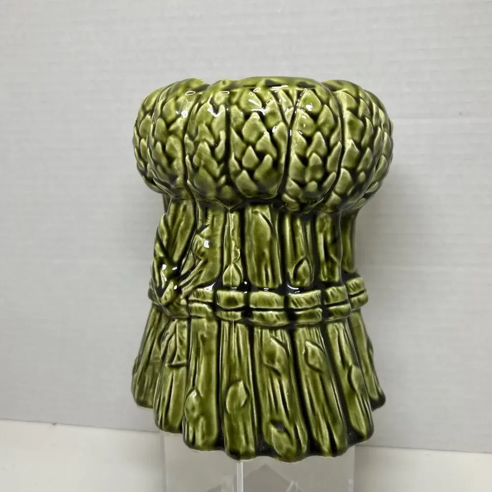 Vtg Ceramic Majolica Style Vase A Stalk Of Green Asparagus Tied With A Ribbon